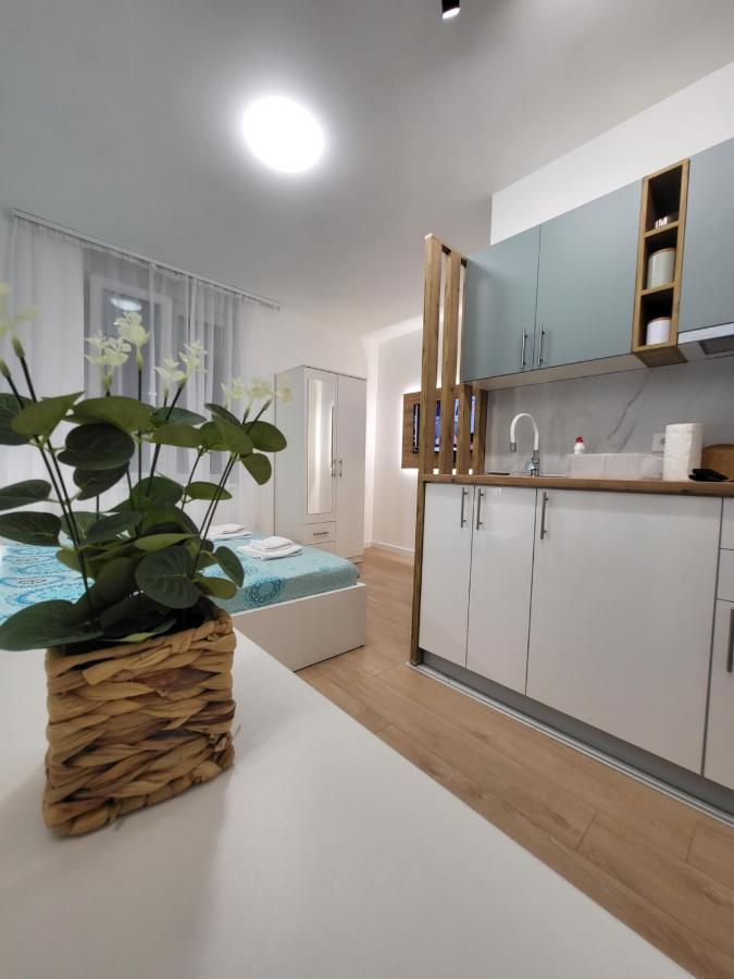 Harmony Suites Sajmiste Экстерьер фото